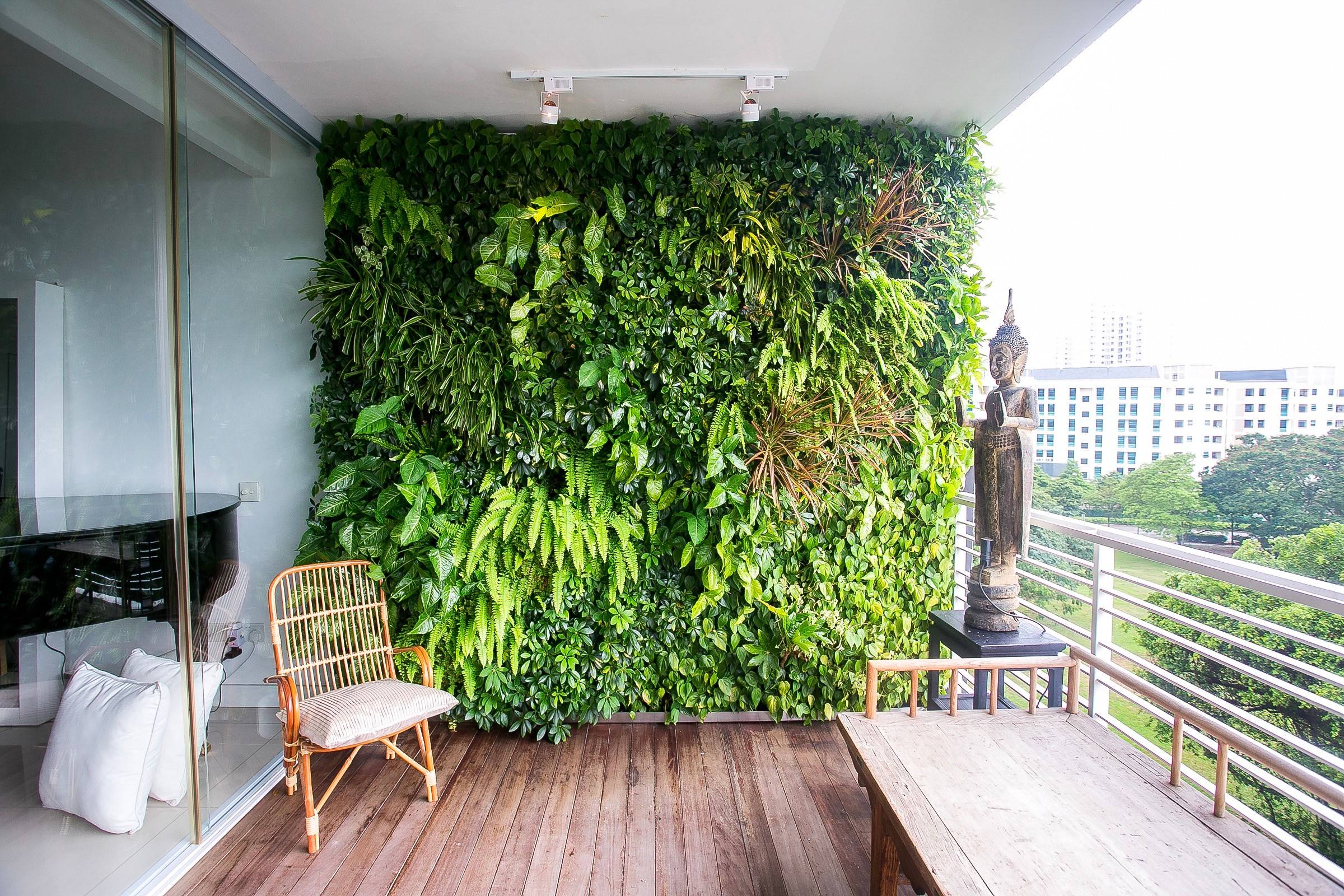 Vertical Gardening Benefits: How to Turn Walls into Lush Green Corners