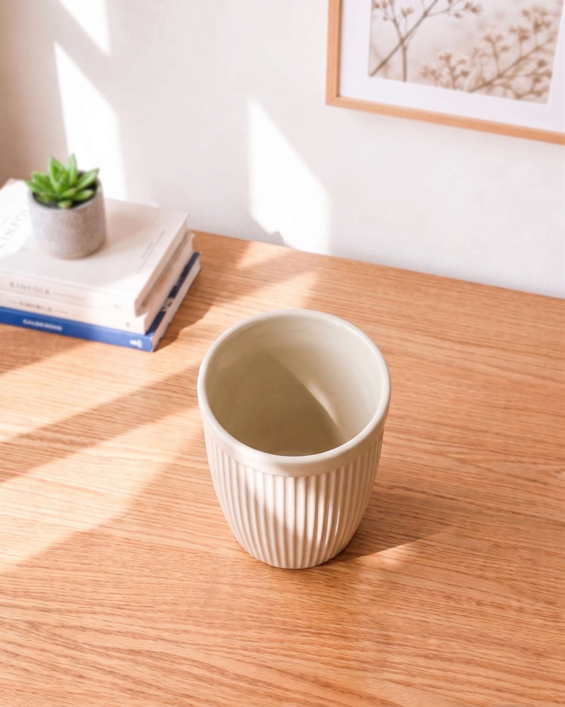 Ribbed Minimal Ceramic Pot