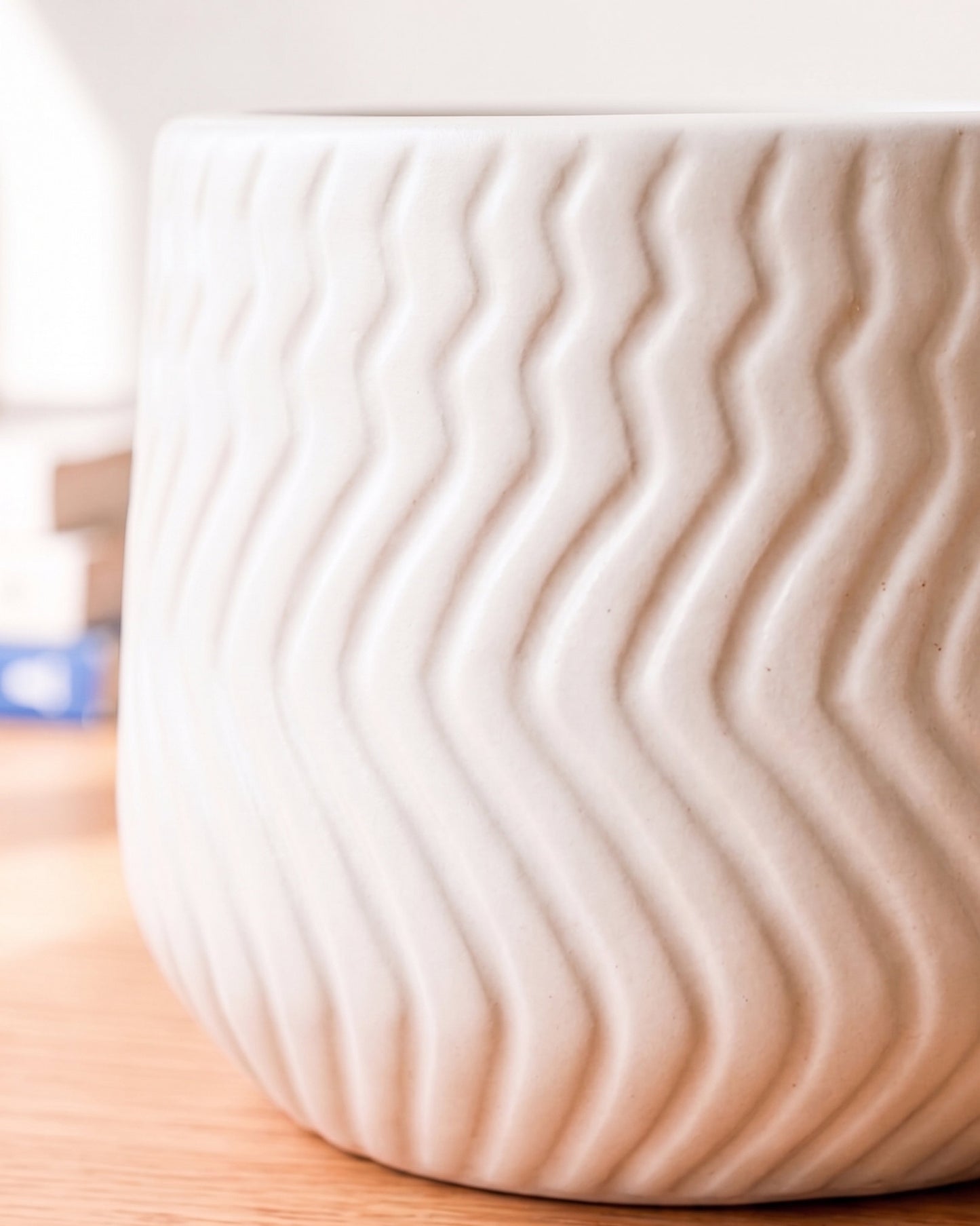 Waved Minimal  Ceramic Pot