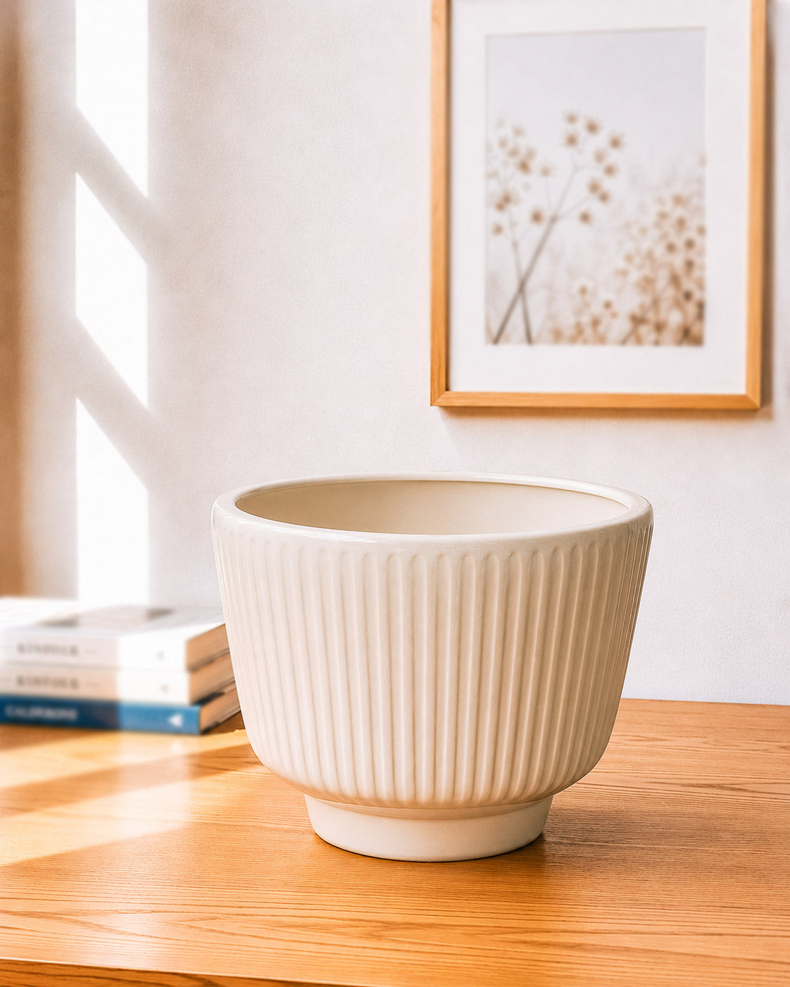 Beige ceramic planter (large)