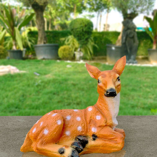 Sitting Deer Statue unlimitedgreens