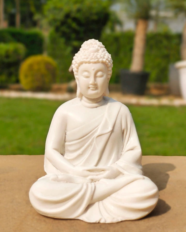 White Buddha Statue – unlimitedgreens